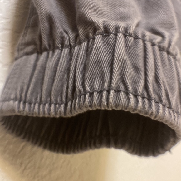 32x32 grey Arizona flex jogger pants. - Picture 5 of 5